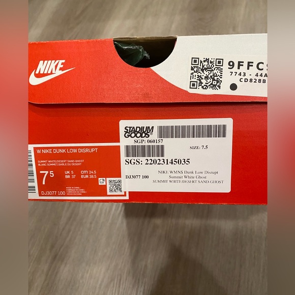 BRAND NEW Nike Dunk Low Disrupt Summit White Ghost w/ Authenticity Verified Tag - Picture 6 of 11